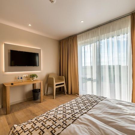 Hotel Mikelis Uzvara Exteriör bild